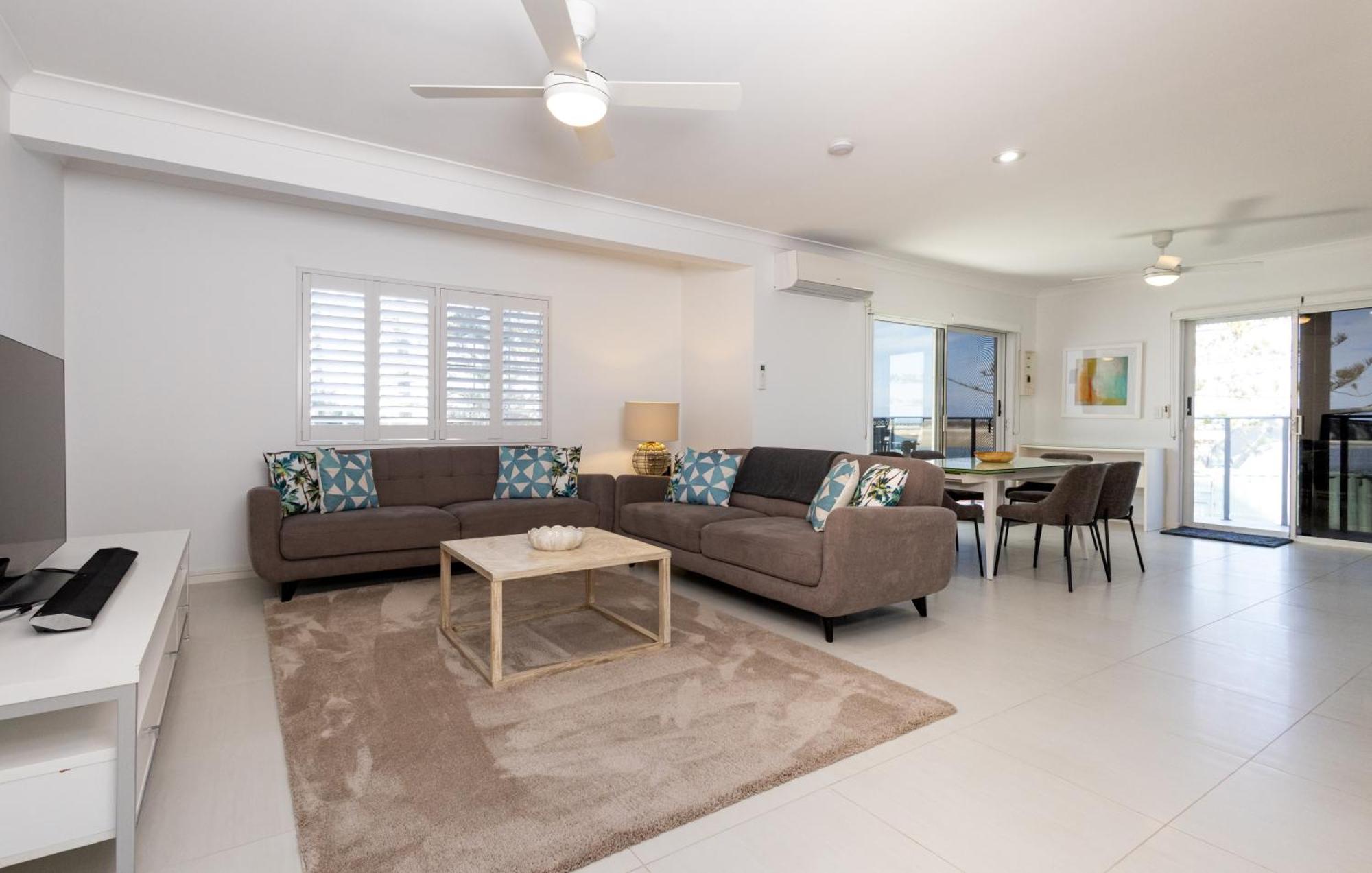 Apartment The Golden House Absolute Water Front Golden Beach