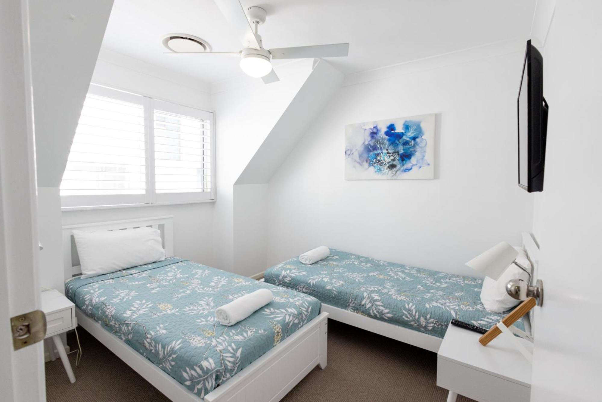 Apartment The Golden House Absolute Water Front Golden Beach